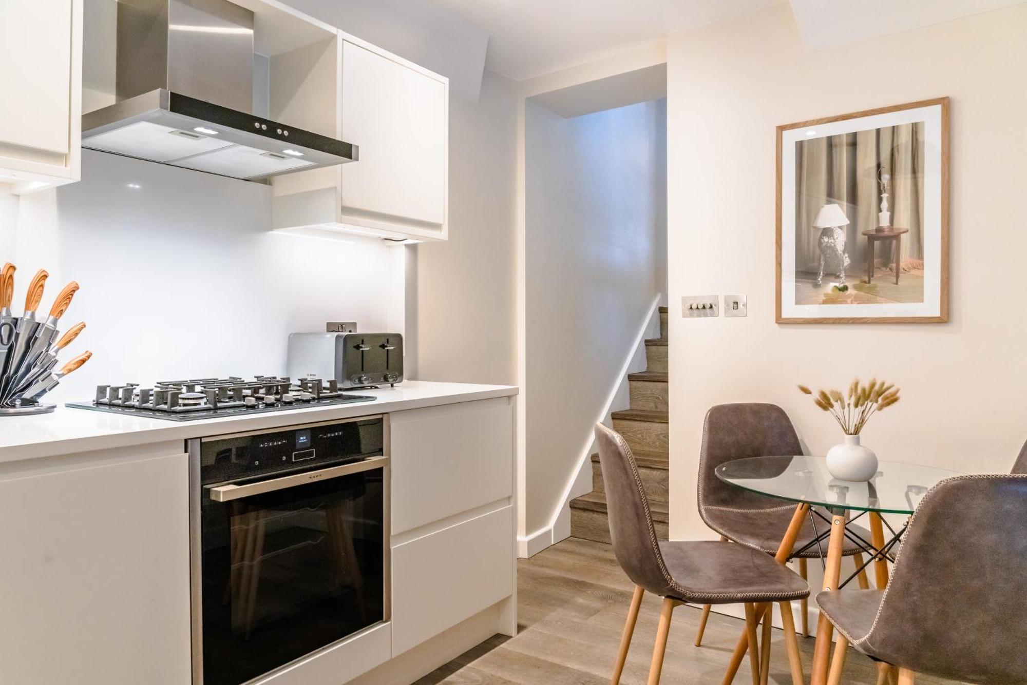 Be - The Chinatown Residences Apartment London
